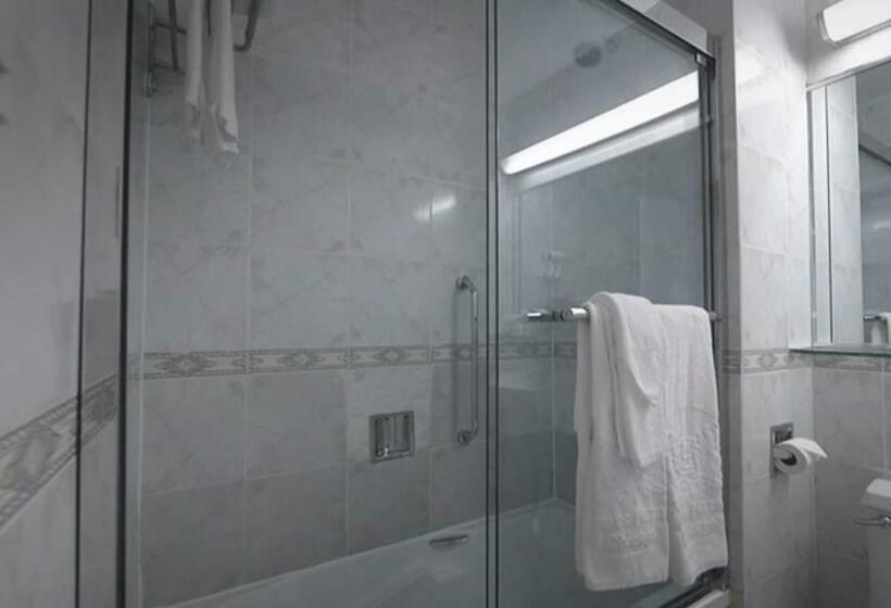 سوییت, Congress Plaza Hotel Chicago