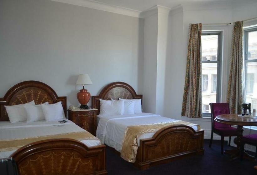 سوییت خانوادگی, Congress Plaza Hotel Chicago