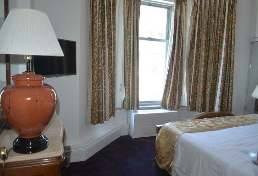سوییت خانوادگی, Congress Plaza Hotel Chicago