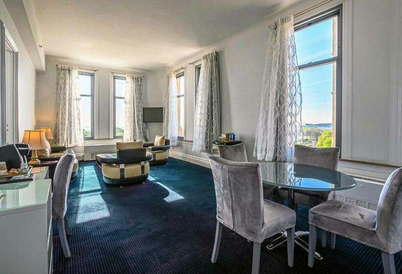 مجموعه ویستا شهر, Congress Plaza Hotel Chicago