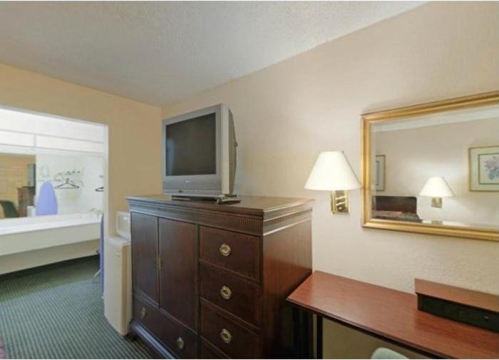 غرفة قياسية سرير كينج, Americas Best Value Inn Laredo