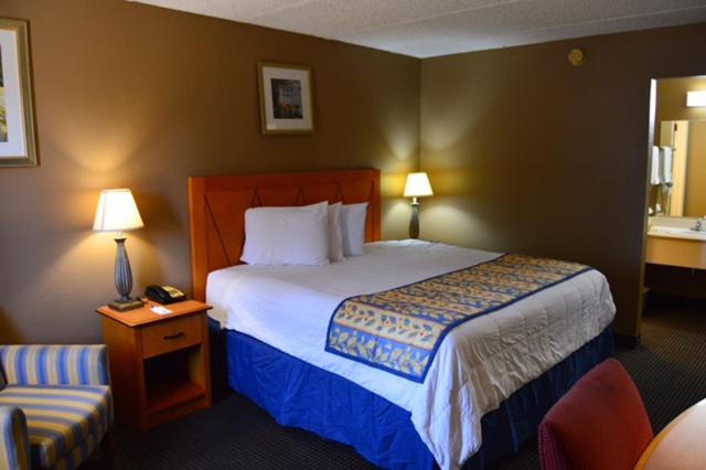 Стандартный Номер Кровать Кинг, Americas Best Value Inn Laredo