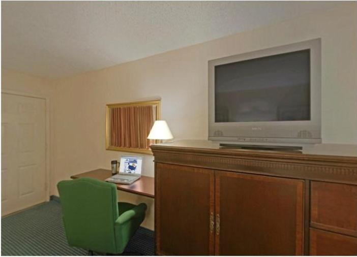 Quarto Quádruplo Standard, Americas Best Value Inn Laredo