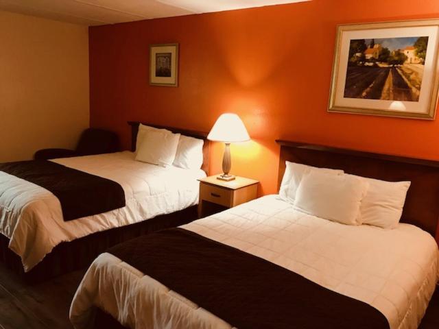 Quarto Quádruplo Standard, Americas Best Value Inn Laredo