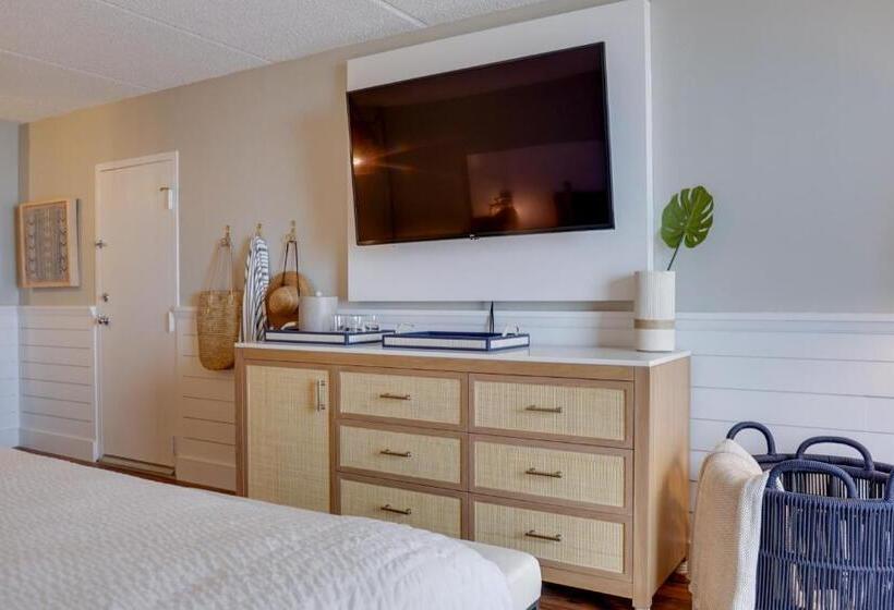 اتاق استاندارد با چشم‌انداز شهر, Ashore Resort & Beach Club