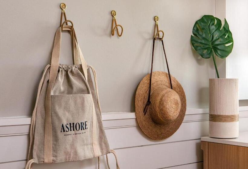 اتاق پرمیوم با چشم‌انداز دریا, Ashore Resort & Beach Club