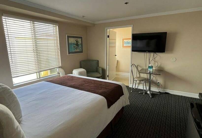Standard Room Double Bed, Glenmore Plaza