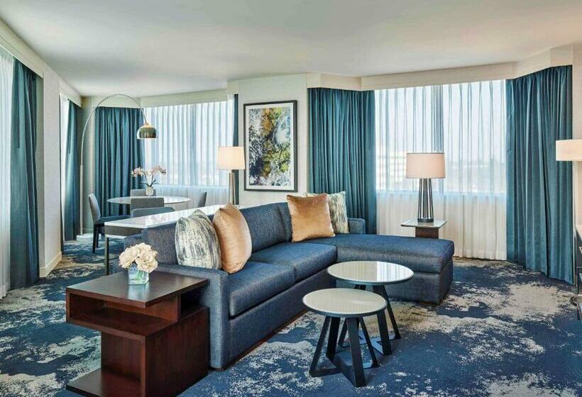 سوییت پرستیژ, Grand Bay Hotel San Francisco