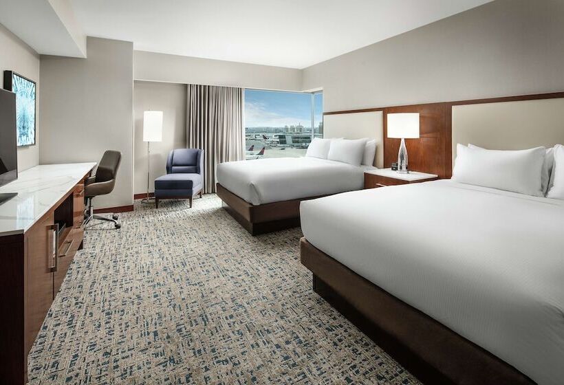 اتاق استاندارد با 2 تخت دوبل, Hilton Boston Logan Airport