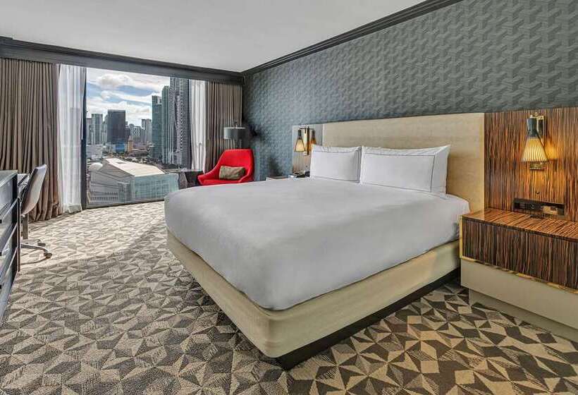 سوئیت جونیور با تخت بزرگ, Hilton Boston Logan Airport