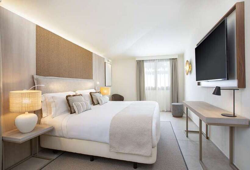 سوئیت جونیور با تخت بزرگ, Hilton Boston Logan Airport