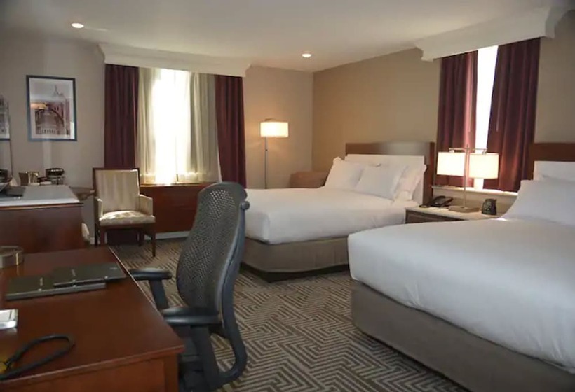 غرفة ديلوكس, Hilton St. Louis Frontenac