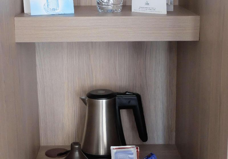 اتاق اجرایی, Hilton St. Louis Frontenac