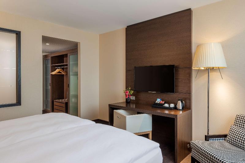 سوئیت با تخت بزرگ, Hilton St. Louis Frontenac