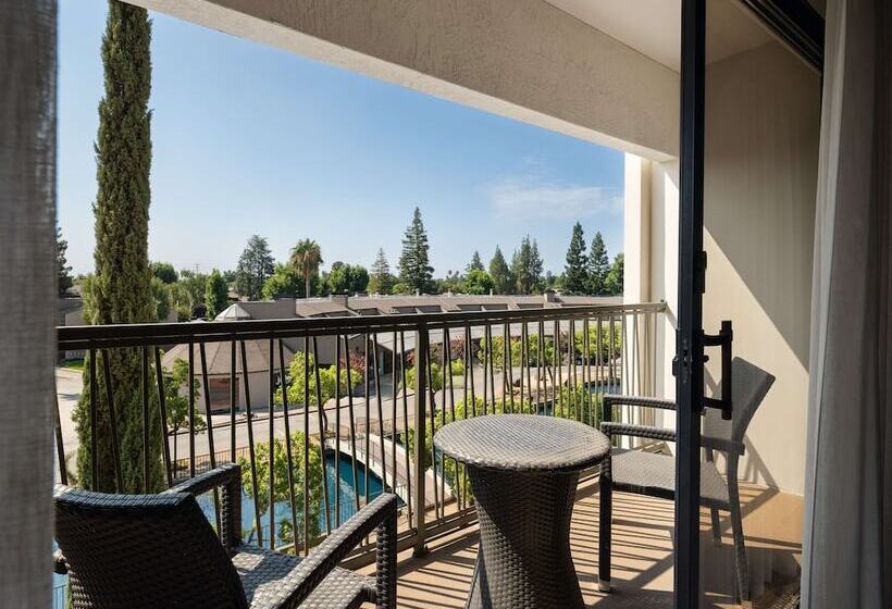 اتاق استاندارد با 2 تخت دوبل, Hilton Stockton