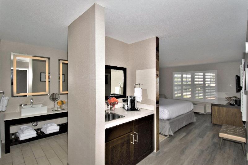 سوئیت با تخت بزرگ, Indigo Napa Valley, An Ihg