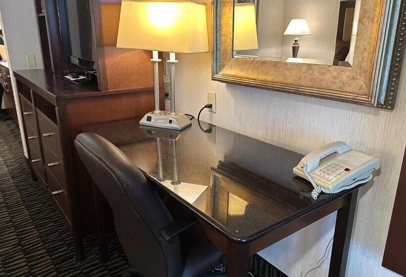 اتاق استاندارد, Sojourn Suites Portland Airport