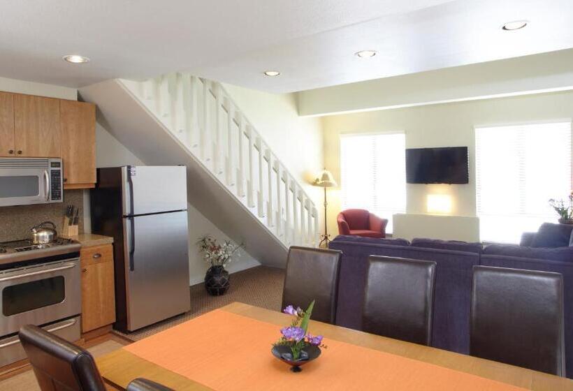 سوییت, Squaw Valley Lodge