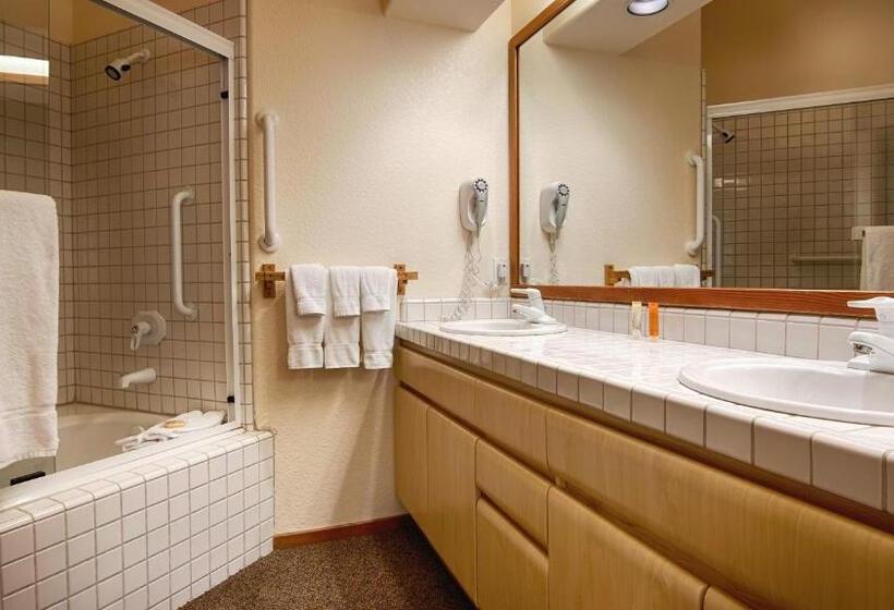 سوئیت پریمیوم, Squaw Valley Lodge