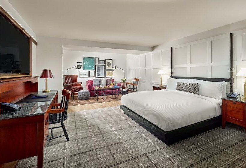 스위트, The Charles Hotel In Harvard Square