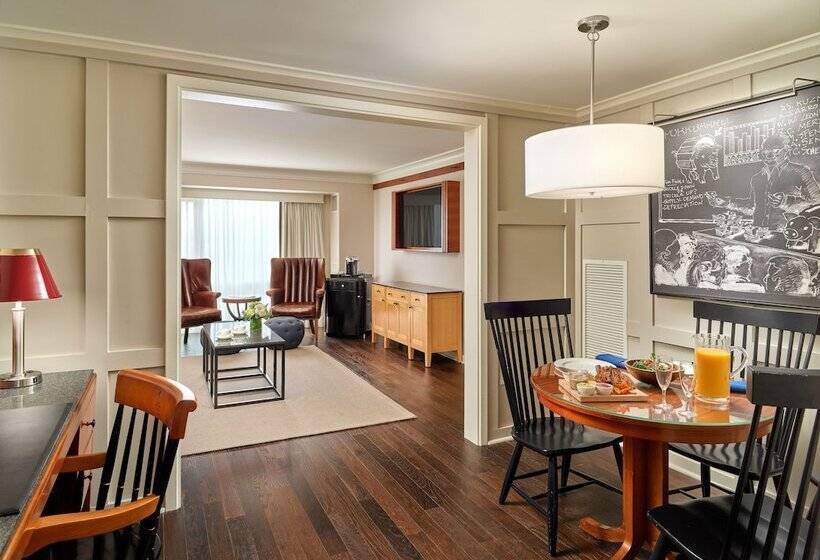 스위트, The Charles Hotel In Harvard Square