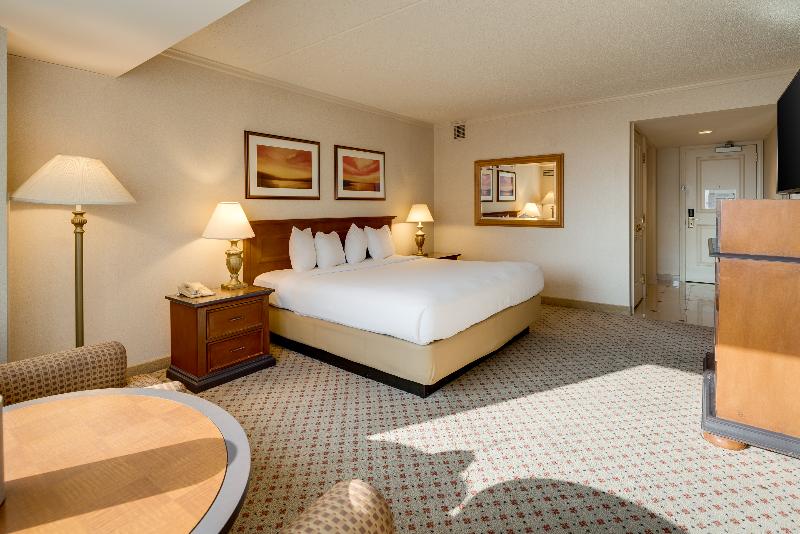 اتاق استاندارد با تخت بزرگ برای معلولان, Showboat Hotel Atlantic City