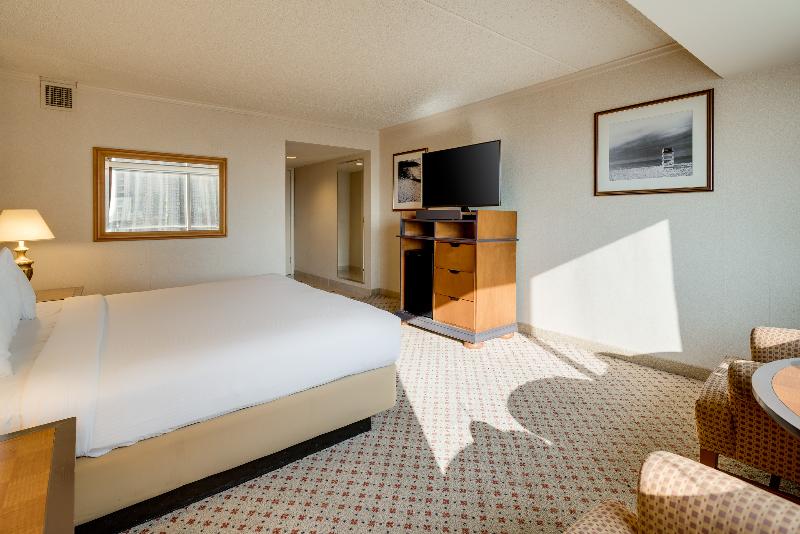 اتاق استاندارد با تخت بزرگ برای معلولان, Showboat Hotel Atlantic City
