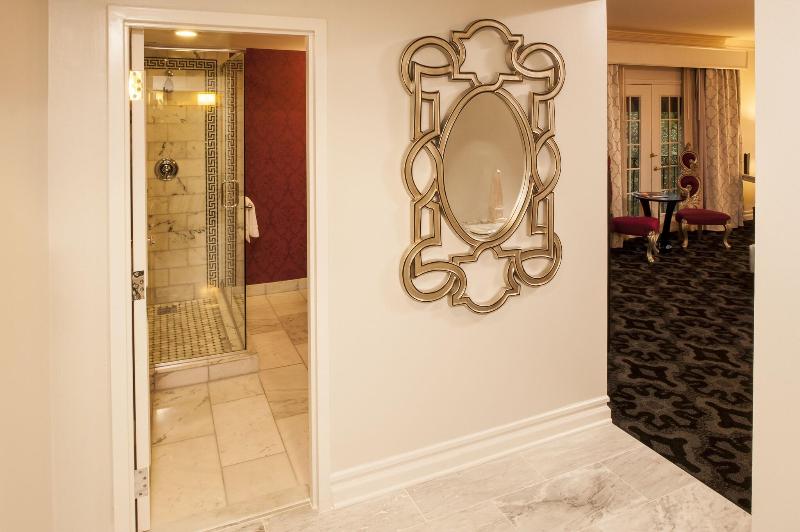اتاق استاندارد با تخت بزرگ, The Siena Hotel, Autograph Collection