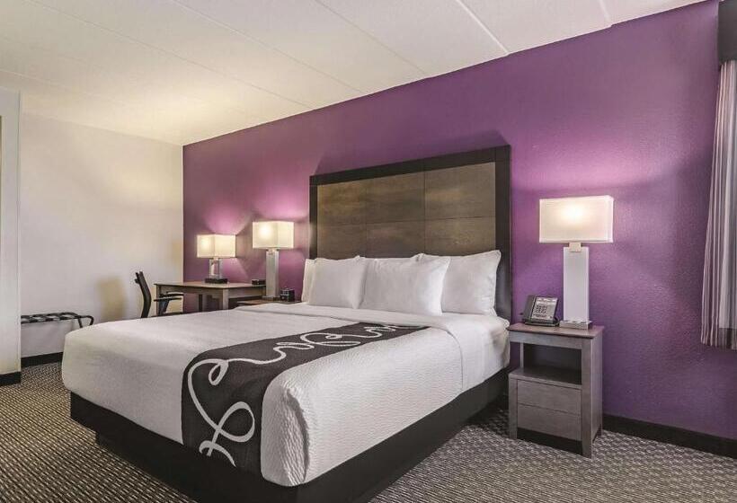 Suite Cama King, La Quinta Inn & Suites By Wyndham Warwick Providence Airport