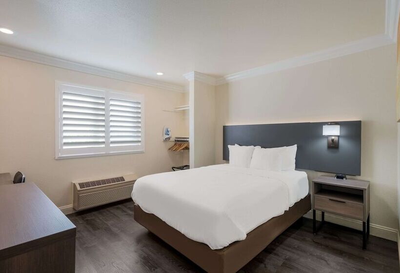 غرفة قياسية سرير مزدوج لذوى الإحتياجات الخاصة, Comfort Inn Gilroy