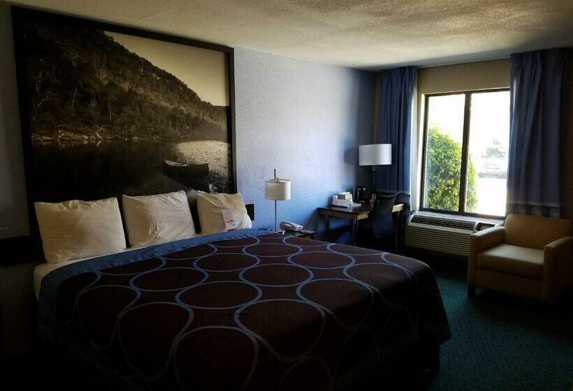 Standard Room King Size Bed, Super 8 By Wyndham Bentonville