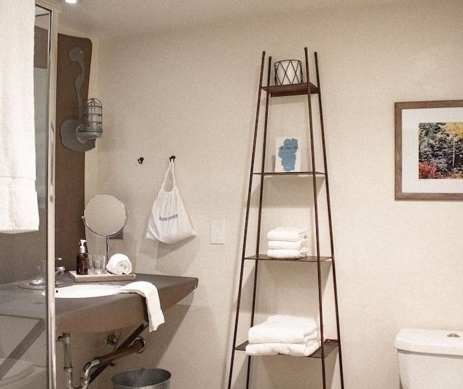 اتاق استاندارد, Plumpjack Inn