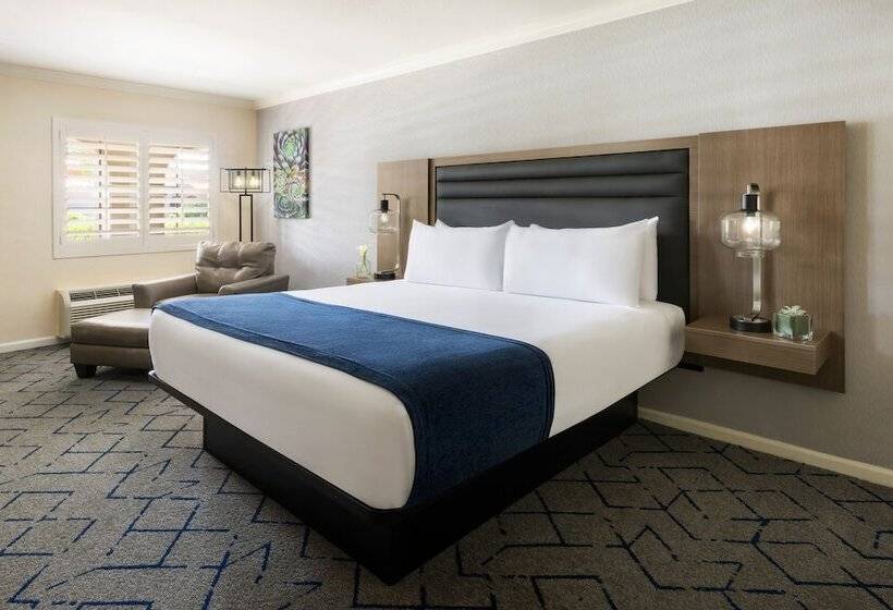 اتاق لوکس, The Scottsdale Plaza Resort & Villas
