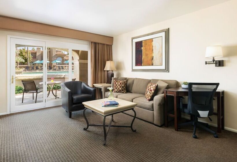 سوییت, The Scottsdale Plaza Resort & Villas