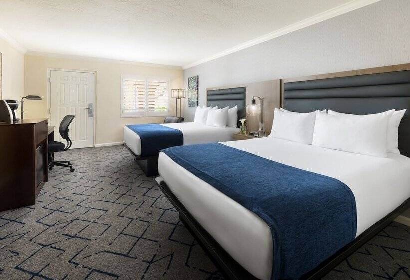 اتاق لوکس, The Scottsdale Plaza Resort & Villas