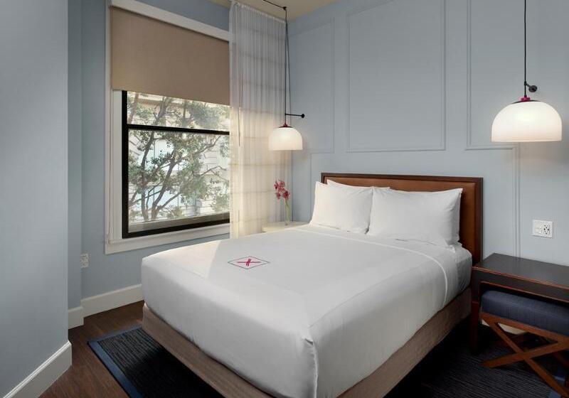 اتاق استاندارد با تخت دو نفره بزرگ, Axiom  San Francisco