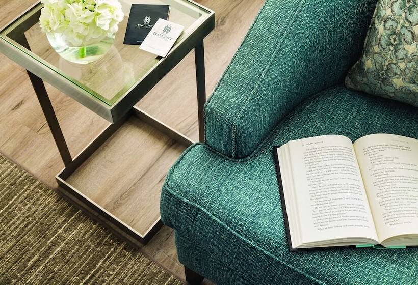 اتاق استاندارد با تخت دوبل, Ballast Wilmington, Tapestry Collection By Hilton
