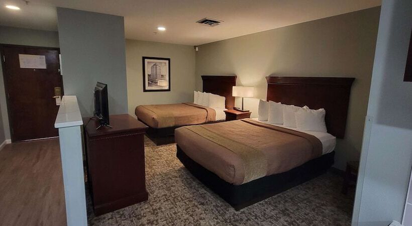 سوئیت با بالکن, Best Western Plus Ahtanum Inn