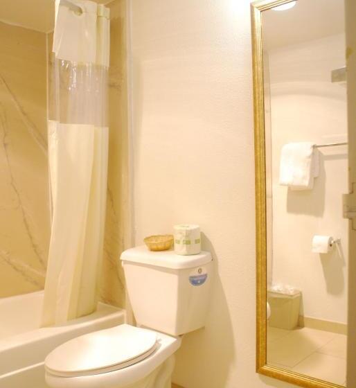 اتاق لوکس, Days Inn By Wyndham Arlington Pentagon