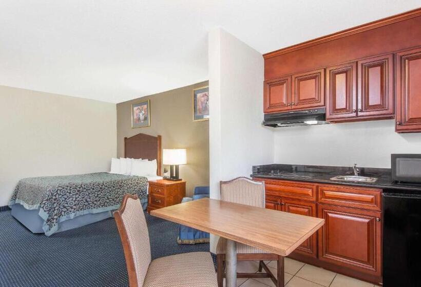 استودیوی استاندارد, Days Inn By Wyndham Arlington Pentagon