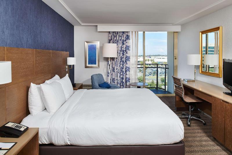 اتاق استاندارد با تخت بزرگ, Doubletree By Hilton Torrance South Bay