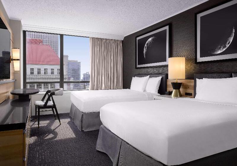 اتاق استاندارد با چشم‌انداز شهر, Hilton Portland Downtown