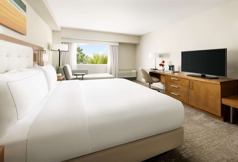 اتاق اجرایی, Hilton Tucson East