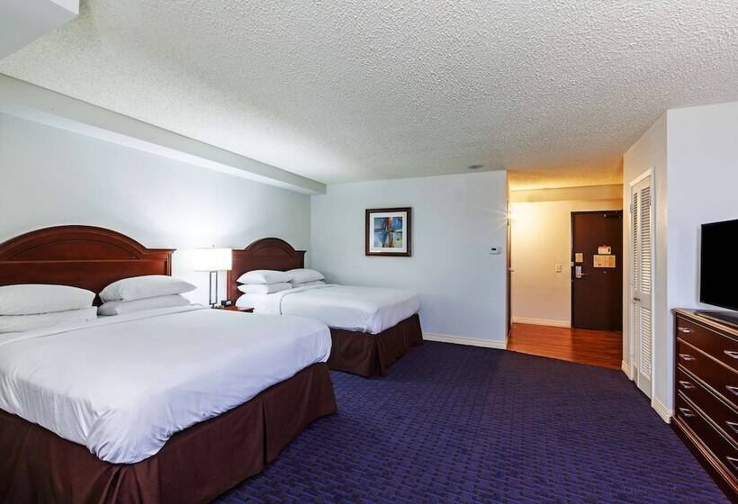 Deluxe Room Adapted for people with reduced mobility, Hilton Waco