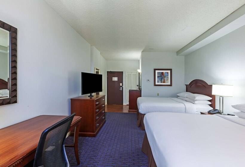 Deluxe Room Adapted for people with reduced mobility, Hilton Waco