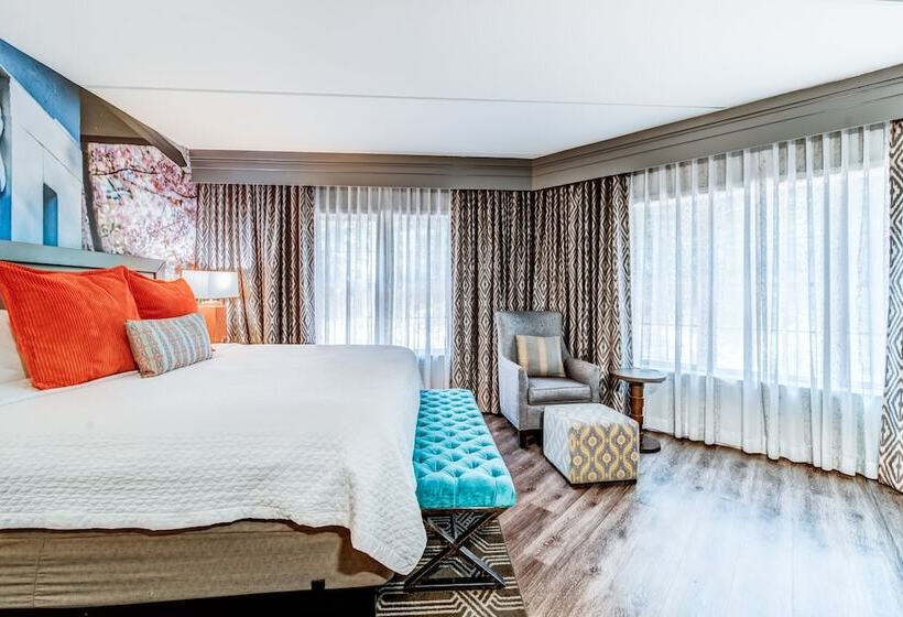 Presidential Suite, Indigo Atlanta – Vinings