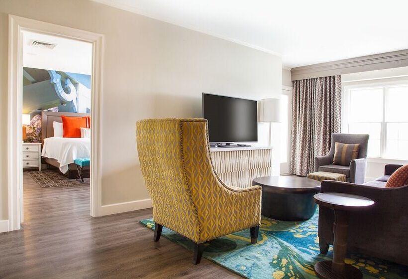 Suite Adapted for people with reduced mobility, Indigo Atlanta – Vinings