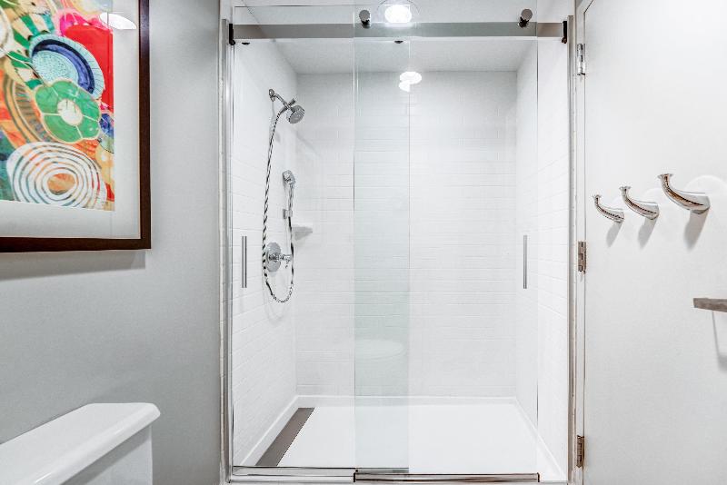اتاق استاندارد با تخت بزرگ, Indigo Atlanta Vinings, An Ihg