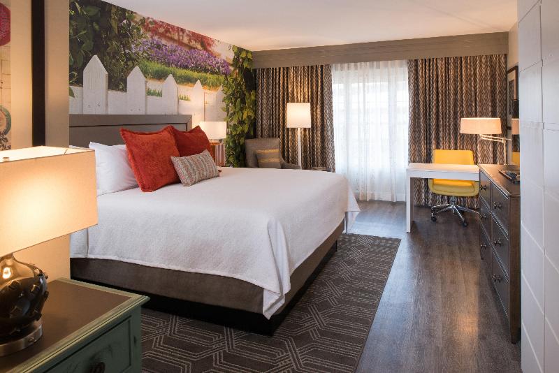 اتاق استاندارد با تخت بزرگ, Indigo Atlanta Vinings, An Ihg