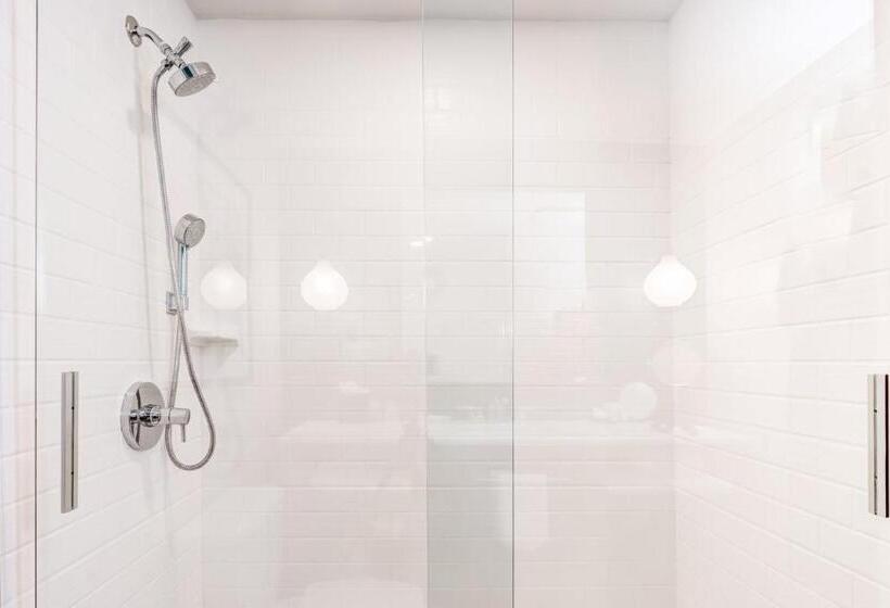 اتاق استاندارد با تخت بزرگ, Indigo Atlanta Vinings, An Ihg